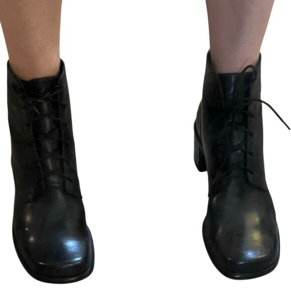 Vintage 90s Y2K Black Leather Square Toe Lace Up Ankle Boots 8.5 Whimsigoth - Picture 3 of 15